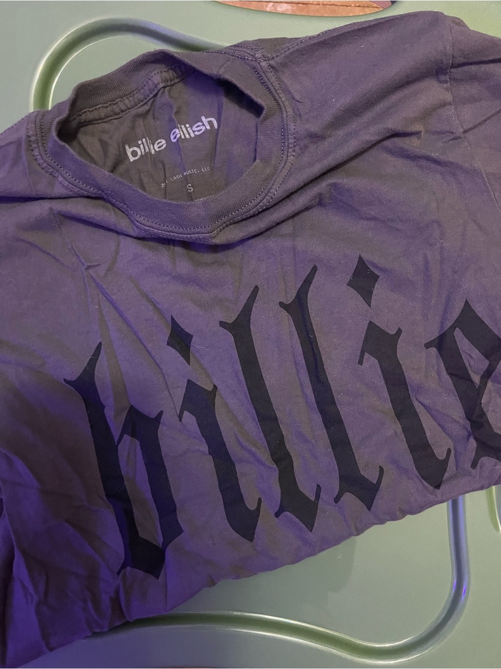 Hot Topic Billie Eilish Gray Graphic Short Sleeve Tee
